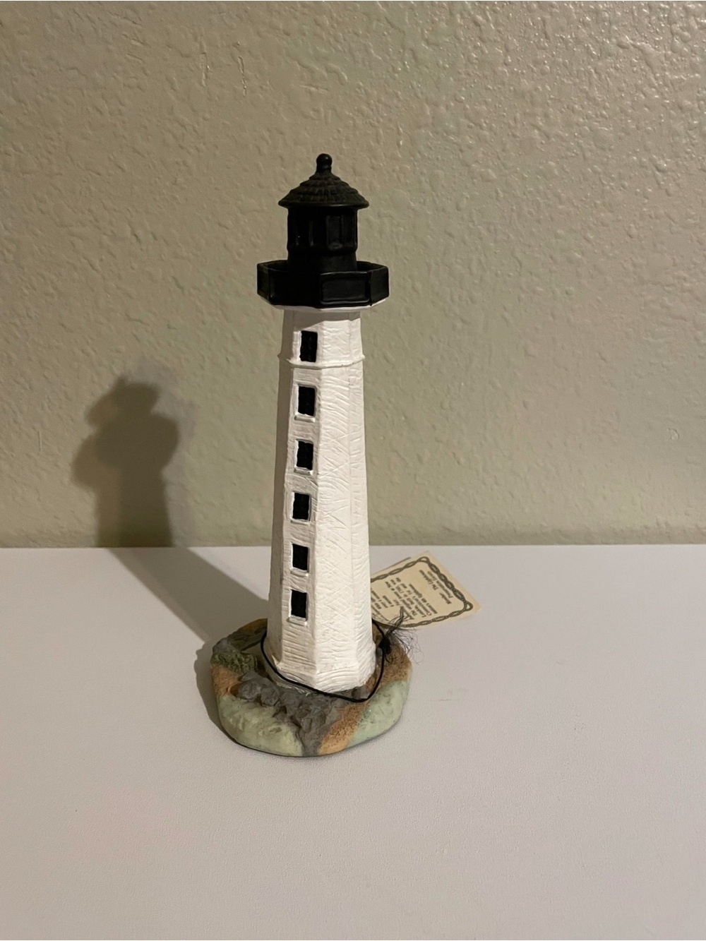 Scaasis Originals Lighthouse New London CT Figurine Collectible Connecticut